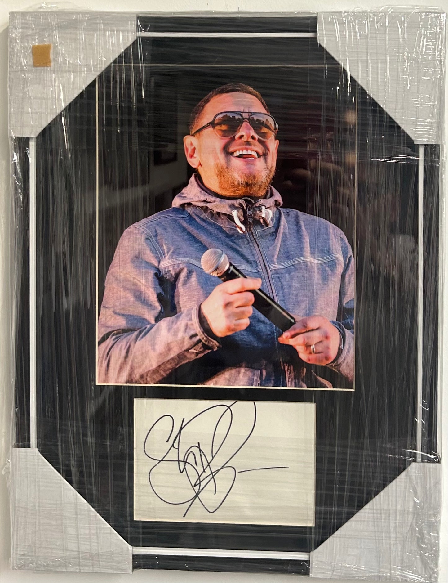 Shaun Ryder signed and framed white card
