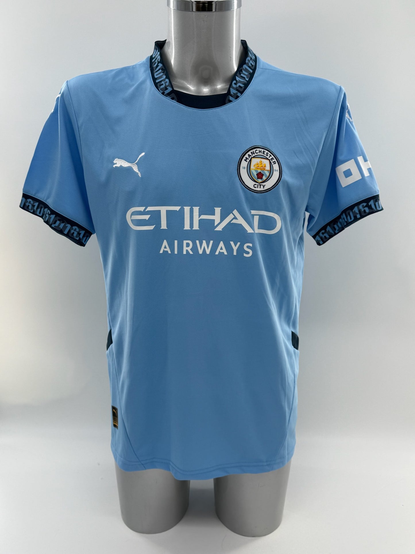 Savinho Signed Manchester City Shirt