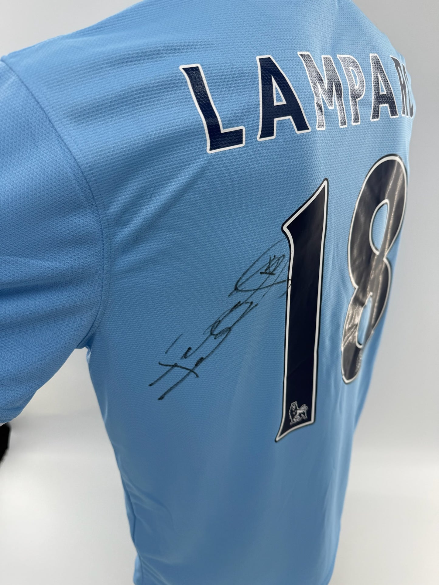 Frank Lampard Signed Manchester City Shirt