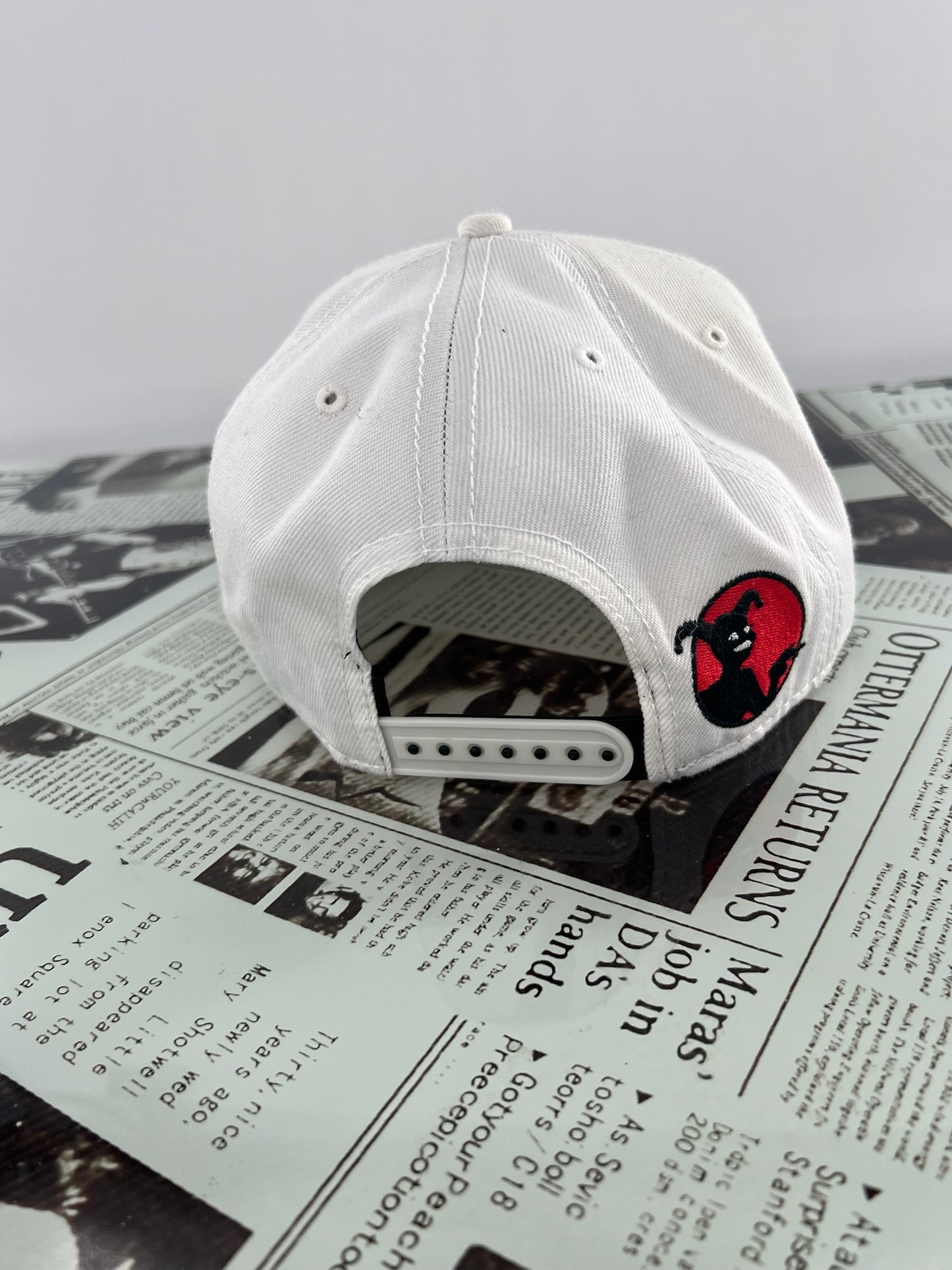 Margot Robbie Harley Quinn Signed Cap