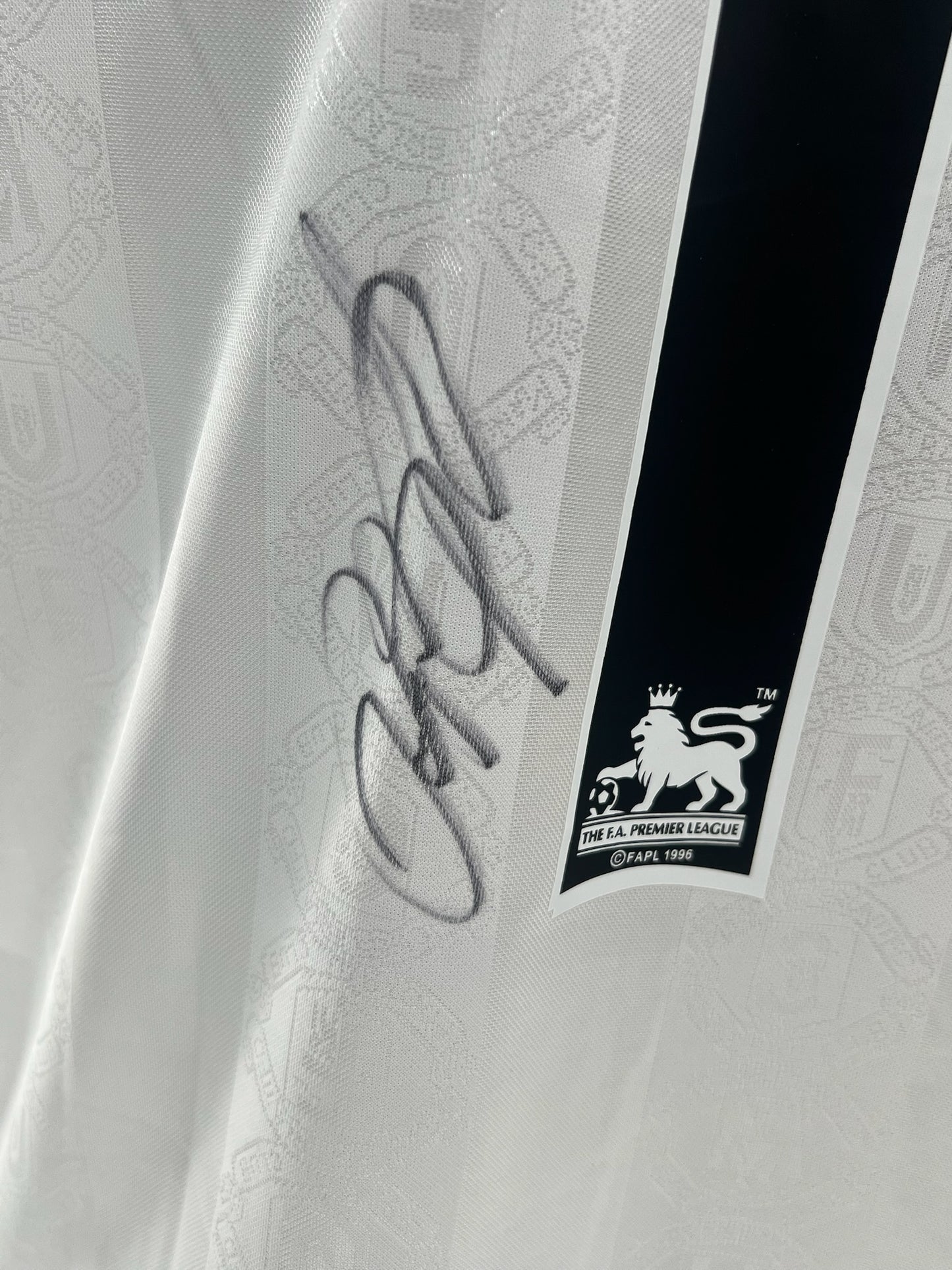 Ryan Giggs Signed Manchester United Shirt